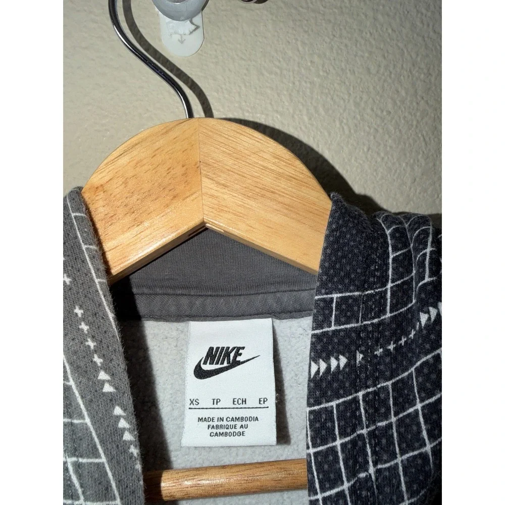 Boys Nike Hoodie Size XS